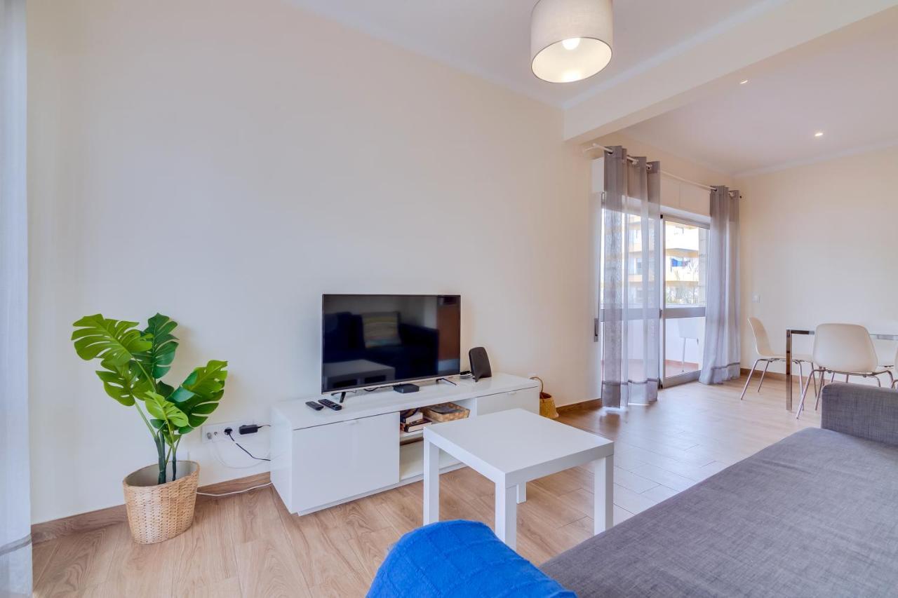 Quarteira 2Br - Near The Beach At Homesbyfc Kültér fotó
