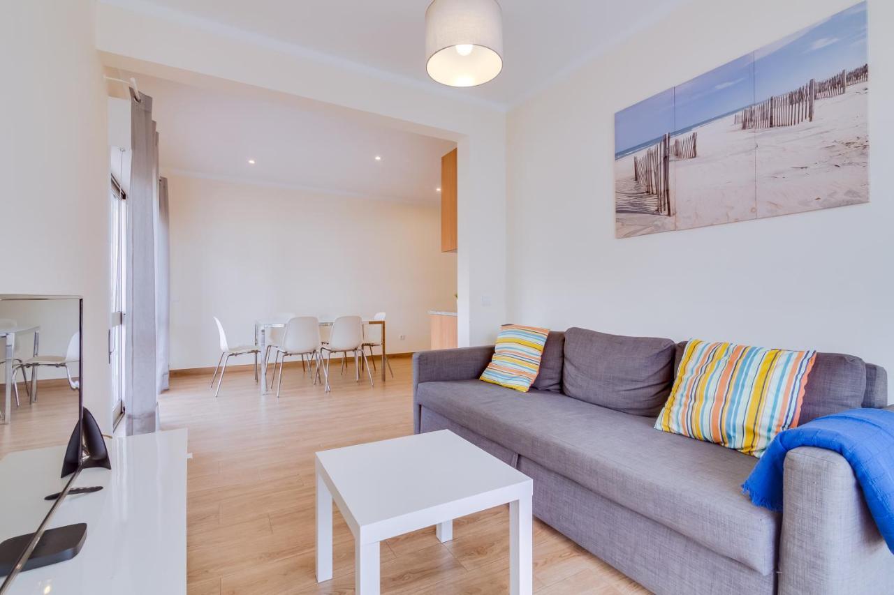 Quarteira 2Br - Near The Beach At Homesbyfc Kültér fotó